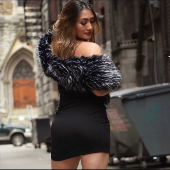 Meet your Posher, Roberts - Picture 1 of 16